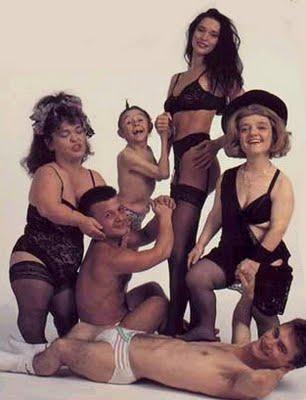 Mira que sois morbosos Mira que sois morbosos