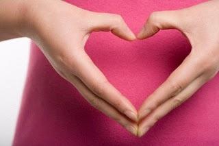 Sabela Zumalacárregui: 'Acompañé a mi hija en todo su camino hasta este mundo pariéndola de rodillas y viéndola entrar en la vida' Sabela Zumalacárregui: 'Acompañé a mi hija en todo su camino hasta este mundo pariéndola de rodillas y viéndola entrar en la vida'