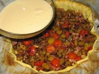 Quiche de berenjenas con bacón y pimientos del cristal Quiche de berenjenas con bacón y pimientos del cristal