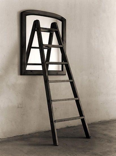 Escalera ¿Qué hay del otro lado del Espejo?