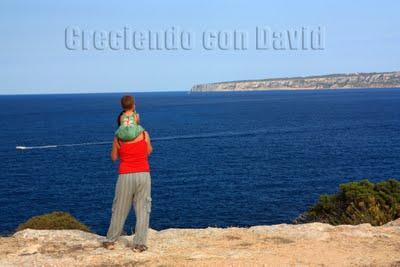 Con un pie en el paraiso. Con un pie en el paraiso.