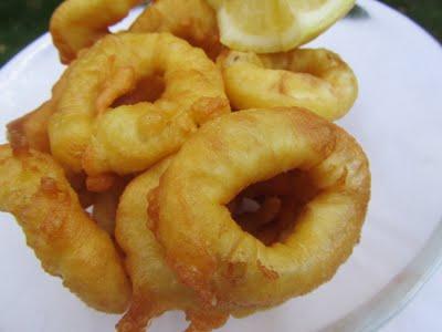 CALAMARES A LA ROMANA CALAMARES A LA ROMANA