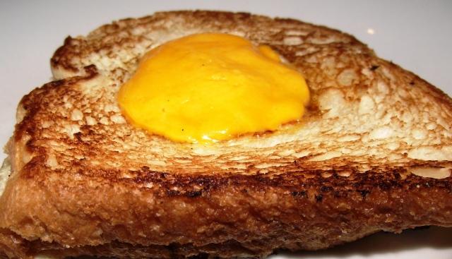 huevo en canastilla Huevo en canastilla (Eggy in a basket)