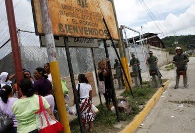 Venezuela confirma 19 muertos en prisión