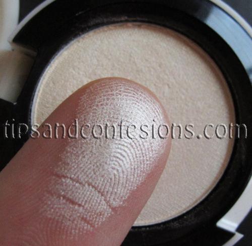 MAC Eye Shadows Short Shorts2