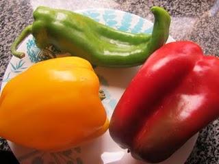 SOLOMILLO A LOS TRES PIMIENTOS SOLOMILLO A LOS TRES PIMIENTOS