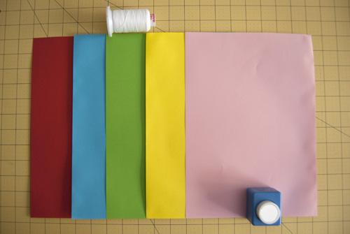 La guirnalda de papel de la terraza de Mayka La guirnalda de papel de la terraza de Mayka