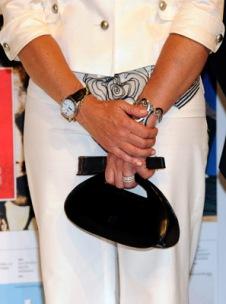 Lección de estilo de Dña. Elena en el Día de Cáritas y en el Museo ABC. Lección de estilo de Dña. Elena en el Día de Cáritas y en el Museo ABC.