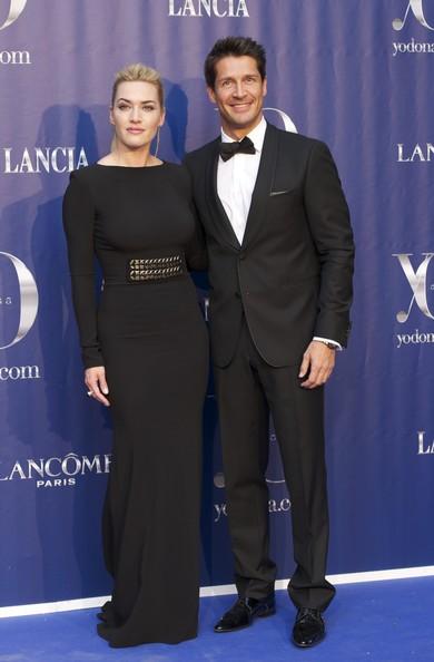PREMIOS 'YO DONA' 2011 Actress Kate Winslet and Jaime Cantizano pose for the photographers during the