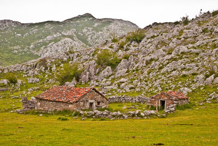 De Sobrevitsa a Sobia, en Teverga.  Por Max.