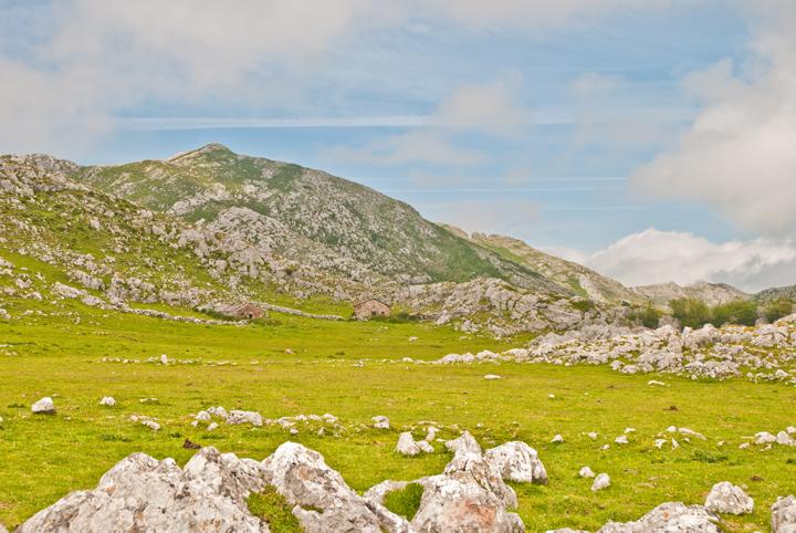 De Sobrevitsa a Sobia, en Teverga.  Por Max.