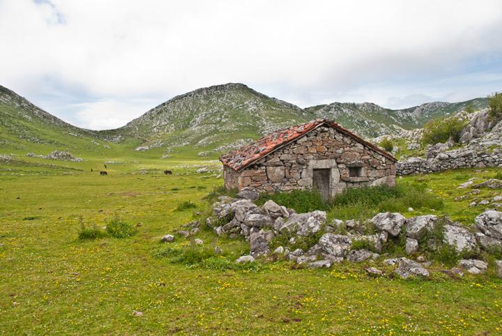 De Sobrevitsa a Sobia, en Teverga.  Por Max.