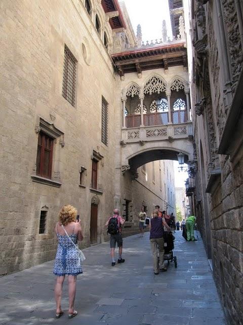 De catedrales y gárgolas: Barrio gótico de Barcelona