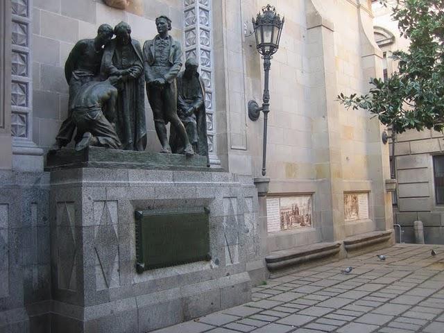 De catedrales y gárgolas: Barrio gótico de Barcelona