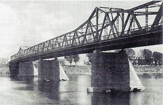 Manstein consigue establecer una cabeza de puente sobre el Dvina en Dünaburg - 26/06/1941.