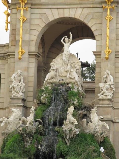 Palacios e iglesias medievales: Centro de Barcelona Palacios e iglesias medievales: Centro de Barcelona