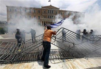 Enfrentamientos en Grecia