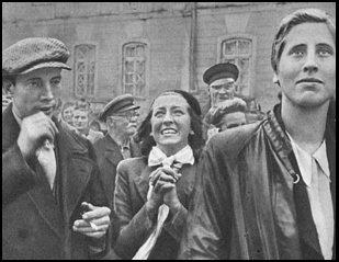 La Wehrmacht libera Riga – 01/07/1941. La Wehrmacht libera Riga – 01/07/1941.