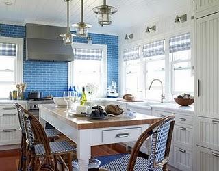 Azul y blanco, una decoración elegante y veraniega. Azul y blanco, una decoración elegante y veraniega.