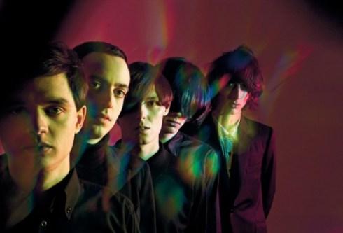 The Horrors – Skying