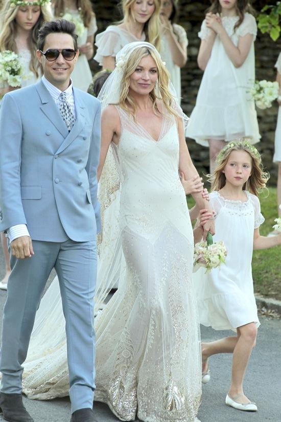 Kate-Moss-boda-vestido-galliano