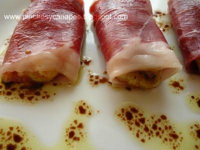 ENTRANTE DE HIGOS CON JAMÓN ENTRANTE DE HIGOS CON JAMÓN