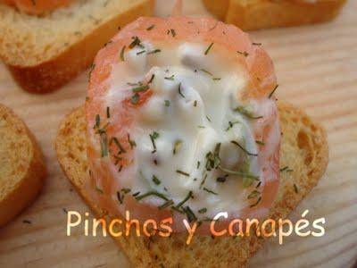 ROLLITOS DE SALMÓN ROLLITOS DE SALMÓN