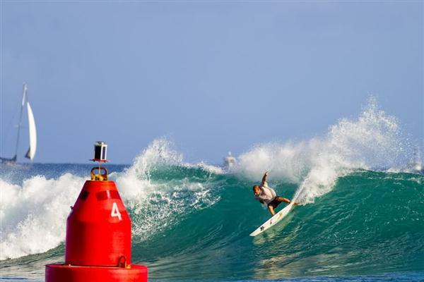 Día de la Independencia: celebrando el 4th entre los surfistas americanos en olas americanas