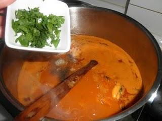 Sopa cremosa de marisco