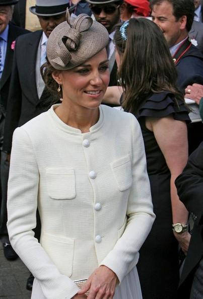 Kate Middleton - Prince William and Kate Middleton at the Epsom Derby