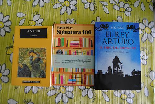 Posesión, Signatura 400, El rey Arturo In My Mailbox #11