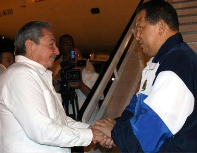 Raúl Castro recibió a Chávez, quien regresó a Cuba para continuar tratamiento contra el cáncer