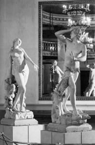 Marina Gasparini: El laberinto, sus transeúntes Marina Gasparini: El laberinto, sus transeúntes