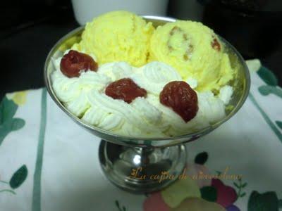 Helado de mango y nueces 