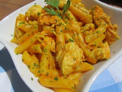 MACARRONES CON POLLO MACARRONES CON POLLO
