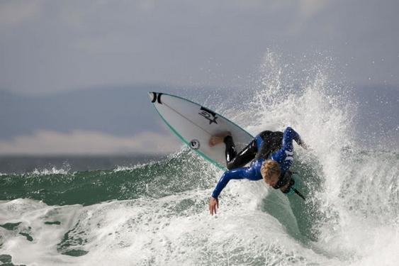 Jordy Smith repite victoria en el Billabong Pro J-Bay 2011