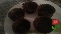 Tartaletas de chocolate con mousse de limon. Macetitas Tartaletas de chocolate con mousse de limon. Macetitas