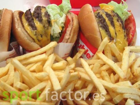 una vez al año no hace daño....o si.... 10 excusas para saltarse la dieta