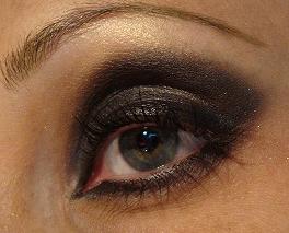 LOOK PASO A PASO SMOKEY EYES LOOK PASO A PASO SMOKEY EYES