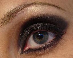 LOOK PASO A PASO SMOKEY EYES LOOK PASO A PASO SMOKEY EYES
