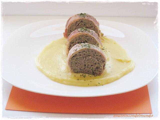 Polpettone con puré de patata Polpettone con puré de patata