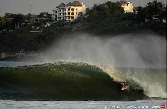 Kiron Jabour  gana el Quiksilver Pro Puerto Escondido 2011