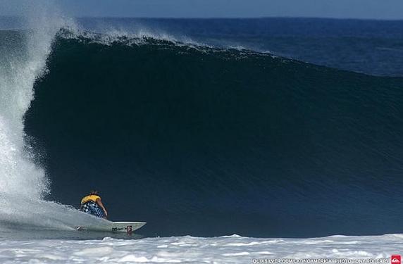 Kiron Jabour  gana el Quiksilver Pro Puerto Escondido 2011