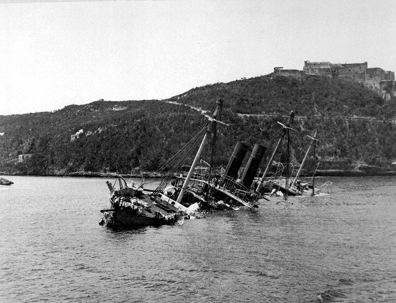 UN HALLAZGO....LA PINTURA INFERIOR EN LA FOTOGRAFÍA SUPERIOR UN HALLAZGO....LA PINTURA INFERIOR EN LA FOTOGRAFÍA SUPERIOR