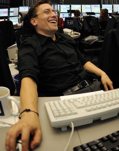 Depredadores globales: Cómo funciona el gran robo financiero con las crisis Depredadores globales: Cómo funciona el gran robo financiero con las crisis