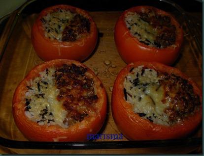tomates rellenos de carne y arroz11 tomates rellenos de carne y arroz11