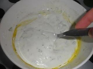 Albóndigas griegas con salsa de yogur Albóndigas griegas con salsa de yogur