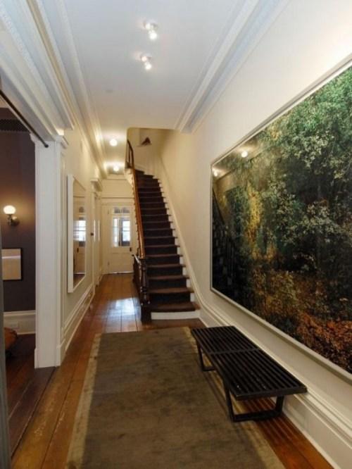 juliann-more-self-decorated-passage-way hollywood homes – julianne moore