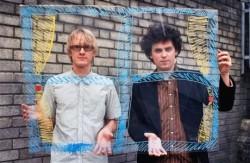 simian-mobile-disco simian mobile disco 250x163 Simian Mobile Disco Gizzard (2011)