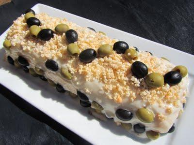 PIONONO DE HUEVO RELLENO